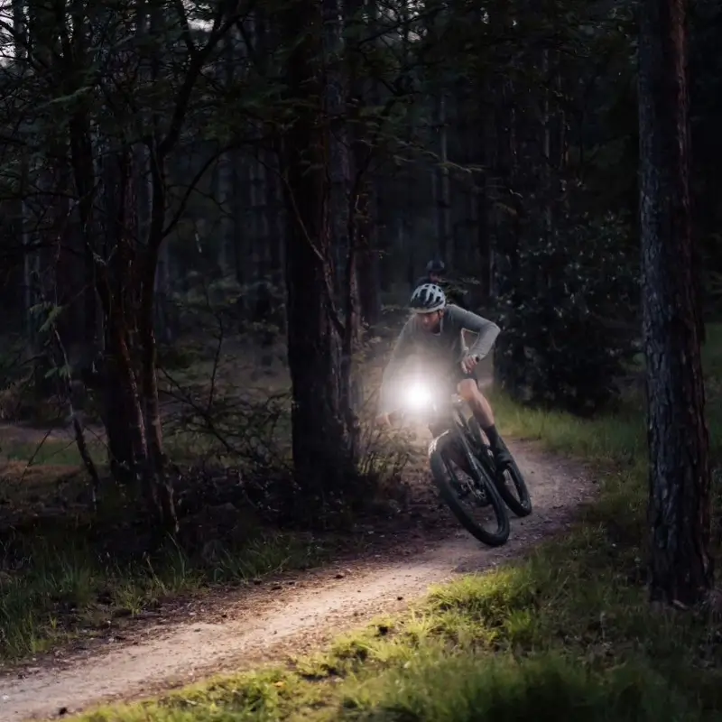 luce-per-bicicletta-RAY-1600B